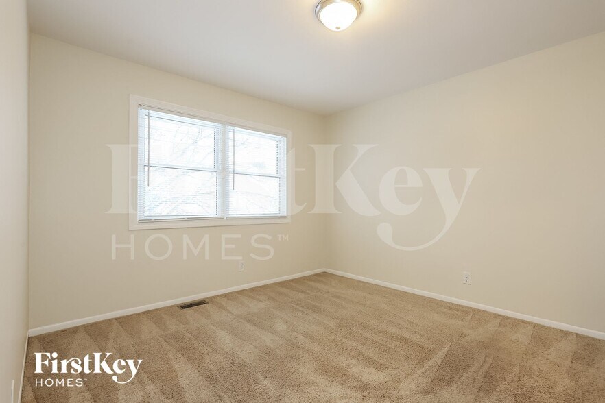 Building Photo - 14331 S Birchdale Dr