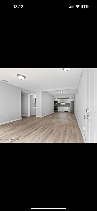 Building Photo - 9106 Jefferson Ave