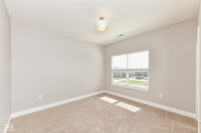 Building Photo - 2579 Filson St