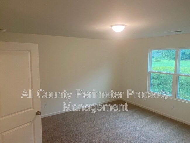 Building Photo - 1117 Union Pacific Wy