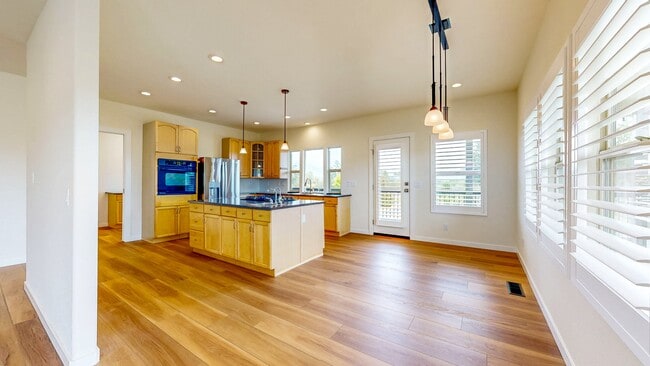 Building Photo - 9901 Old Camp Ln