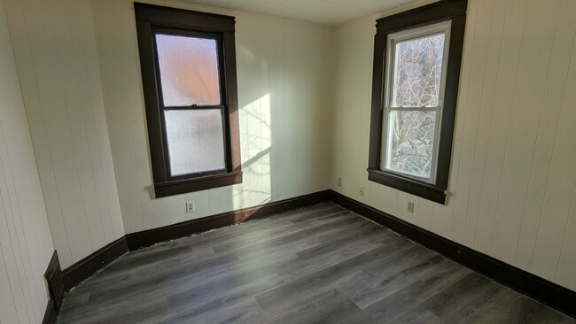 Building Photo - Atlas Investment Group, LLC (403 Spicer St)