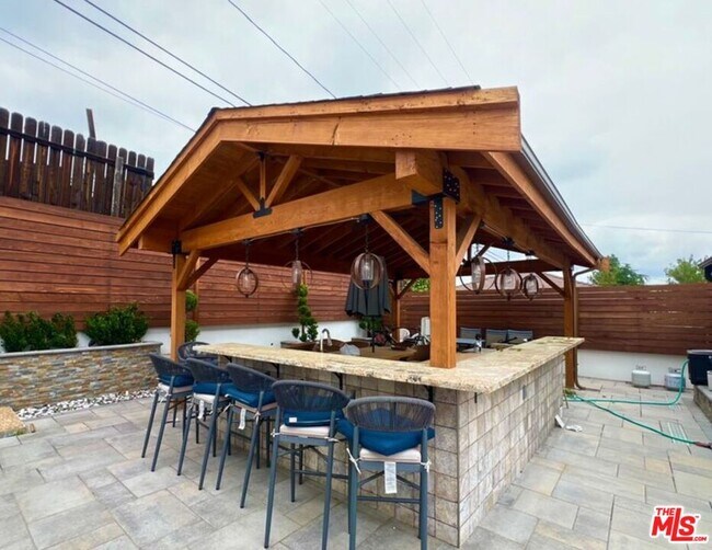 Building Photo - 3317 Burritt Way