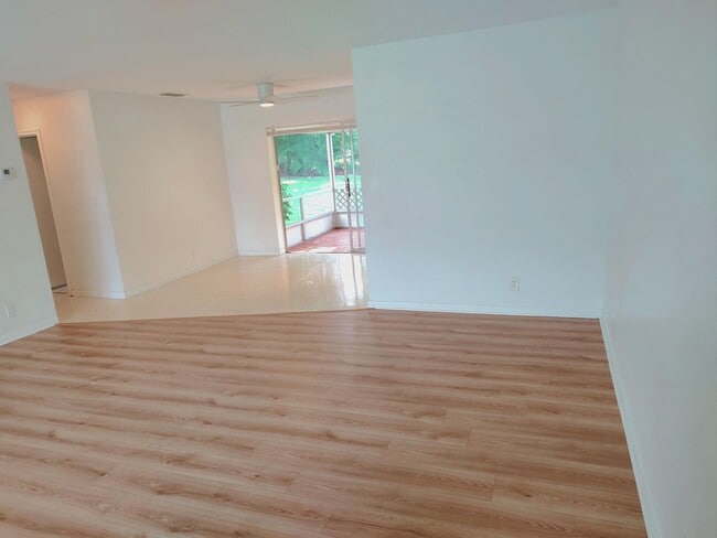 Building Photo - 4899 NW 5th Ave