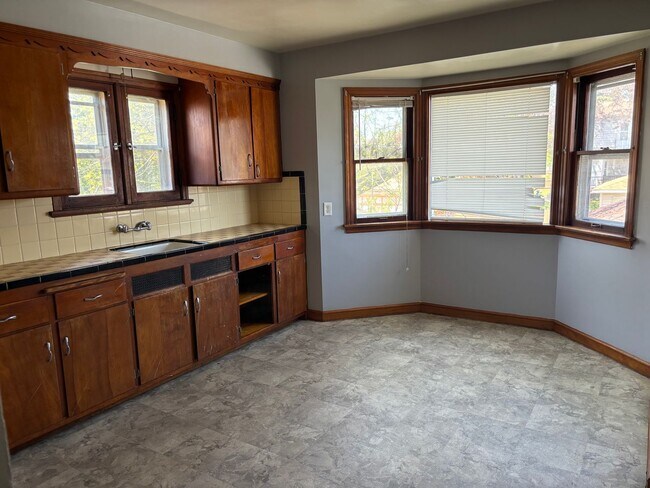 Building Photo - 3909 N 51st Blvd