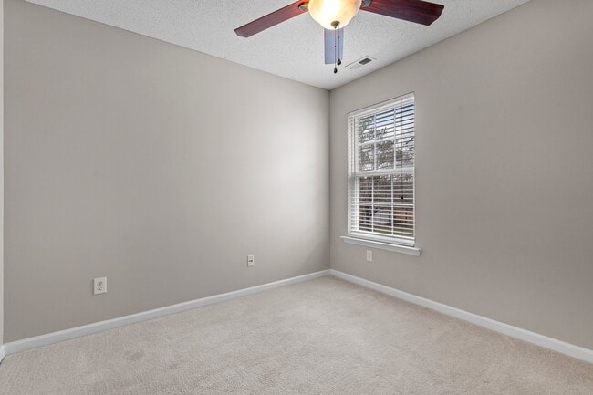 Building Photo - 3212 Sawyers Mill Dr