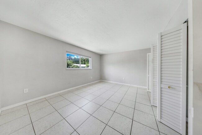 Building Photo - 801 Meridian Ave