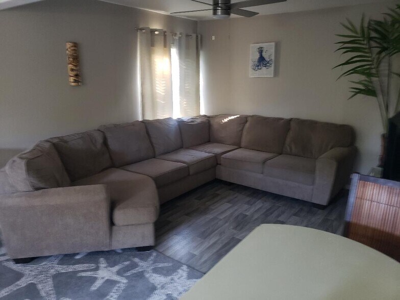 Building Photo - 4385 Pine Lake Rd