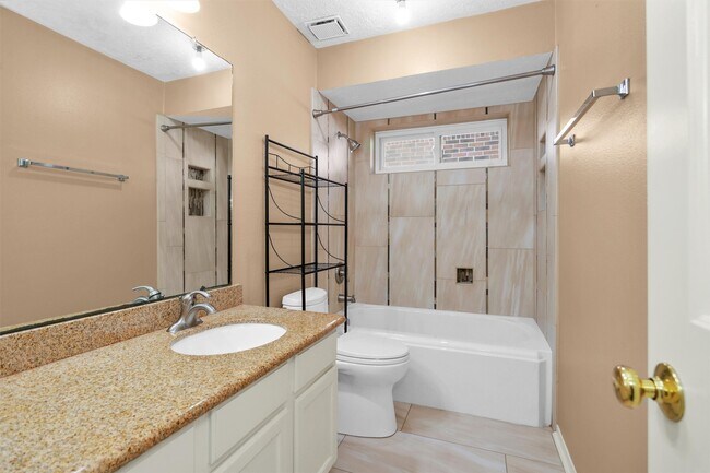 Building Photo - 10822 Oak Acres Dr