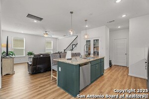 Building Photo - 916 Windflower