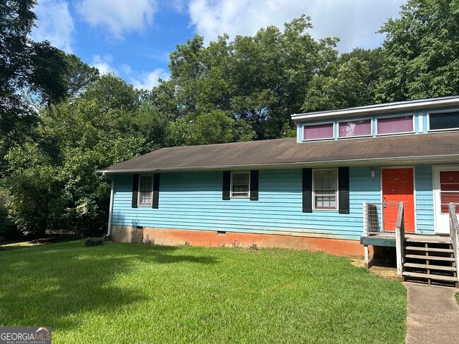 Primary Photo - 415 Lexington Heights