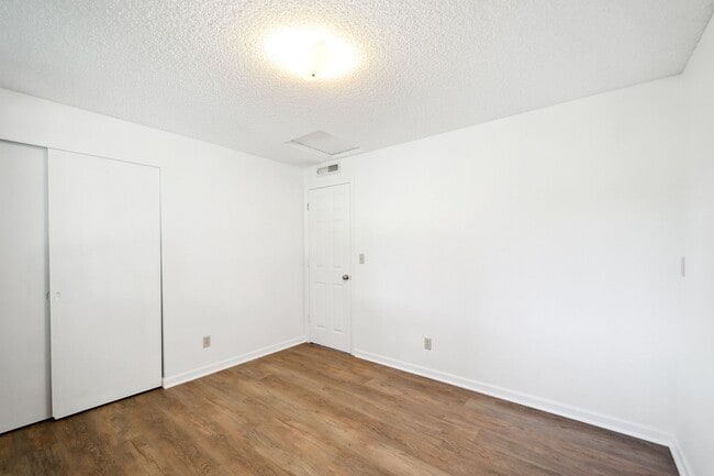 Building Photo - 1507 Nisqually St