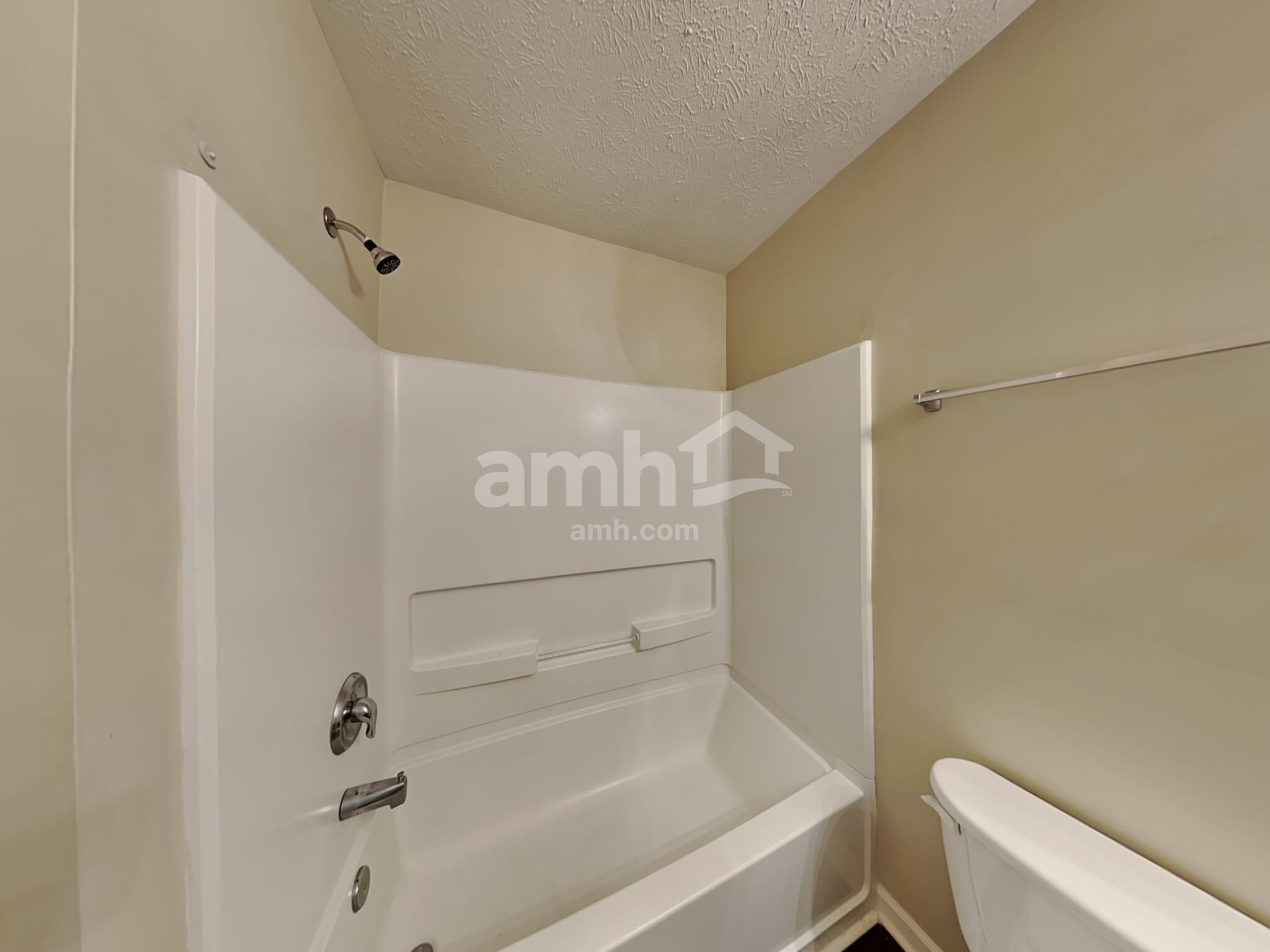 Building Photo - 926 Littleton Dr