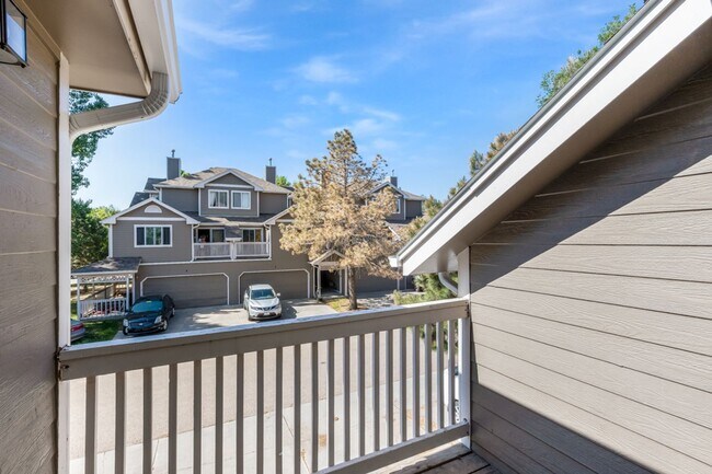Building Photo - 4 Bed 4 Bath Town Home in Greeley, CO!