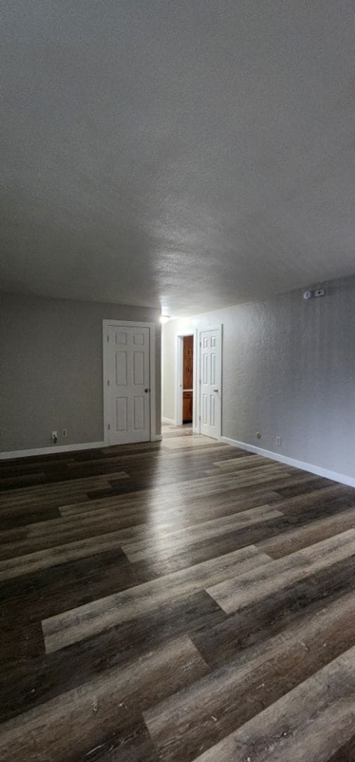 Building Photo - $500 MOVES YOU IN - 2 Bedroom on 18th Ave in Albany - Pet Friendly