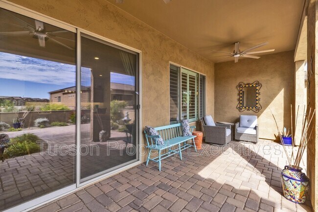 Building Photo - 30737 S Osprey Dr