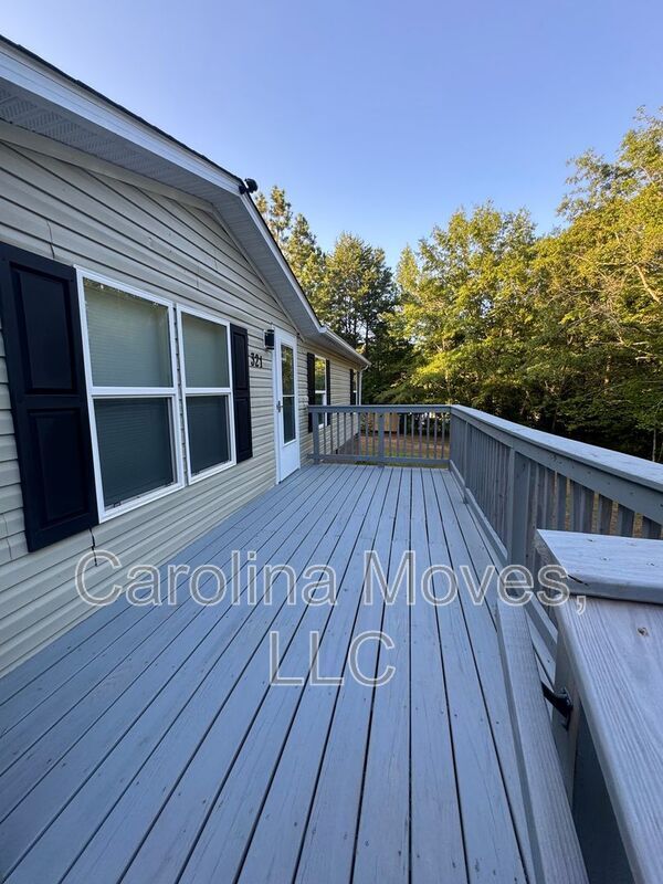 Building Photo - 321A Horseshoe Falls