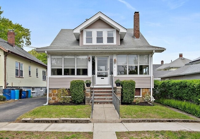 Building Photo - 9 Granger St
