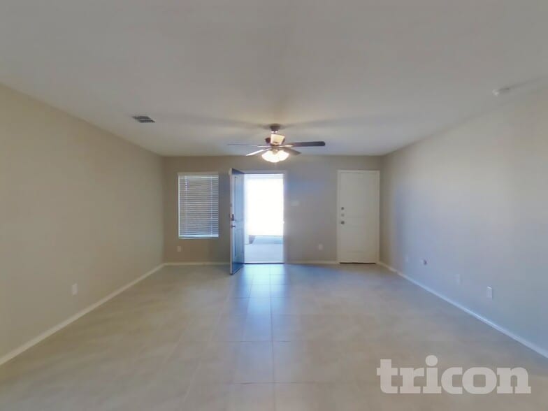 Building Photo - 8901 Red Fox Trl