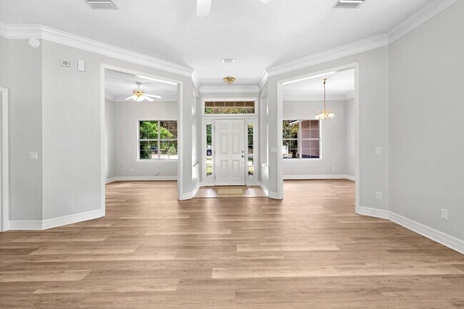 Building Photo - 6791 Veronica Ct