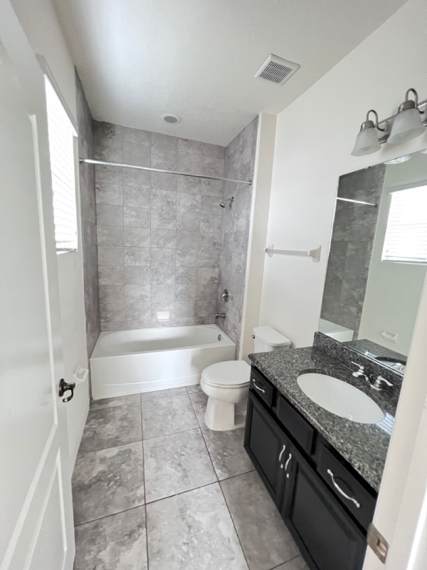 Building Photo - 416 Red Rose Ln
