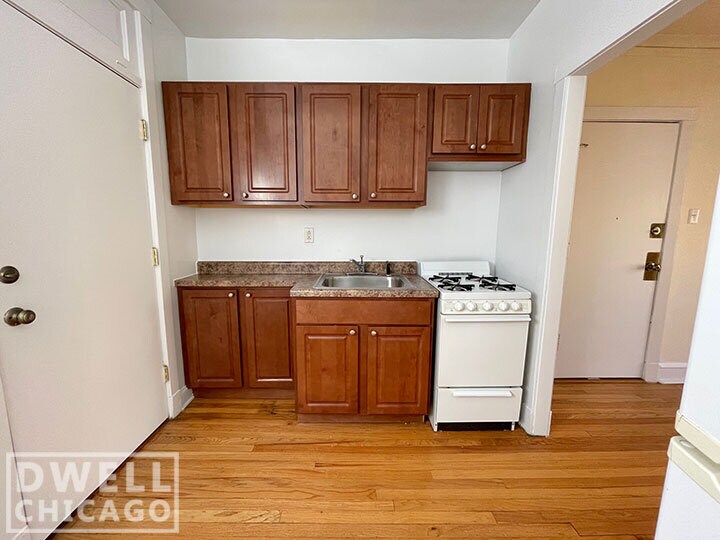 Building Photo - 2639 N Spaulding Ave