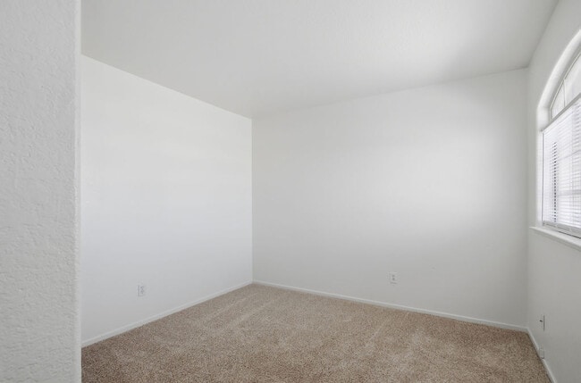 Building Photo - 7561 Glowing Ember Ct