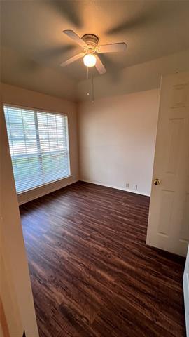 Building Photo - 2440 Ravenhurst Dr