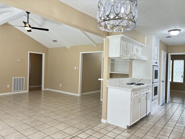 Building Photo - 10314 Autumn Harvest Dr
