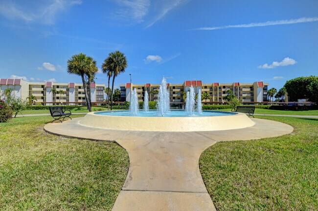 Building Photo - 23305 Barwood Ln N