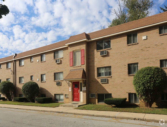 Oak Manor Apartments - Primos, PA | Apartment Finder