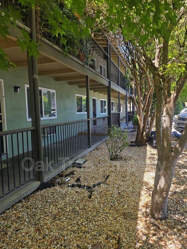 Building Photo - 1200 D St