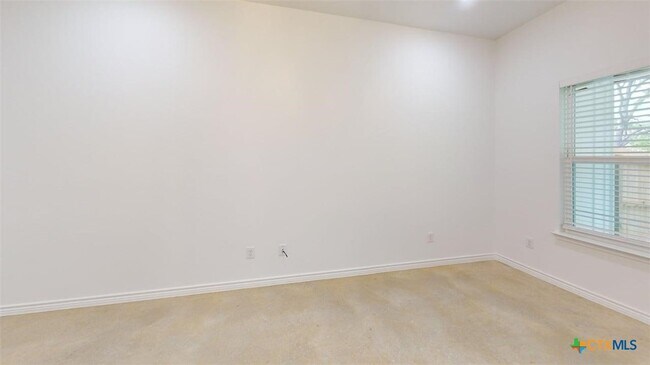 Building Photo - 209 Elbert Ln