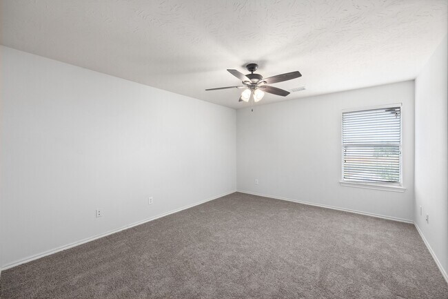 Building Photo - 1946 Hawthorne Brook Ln