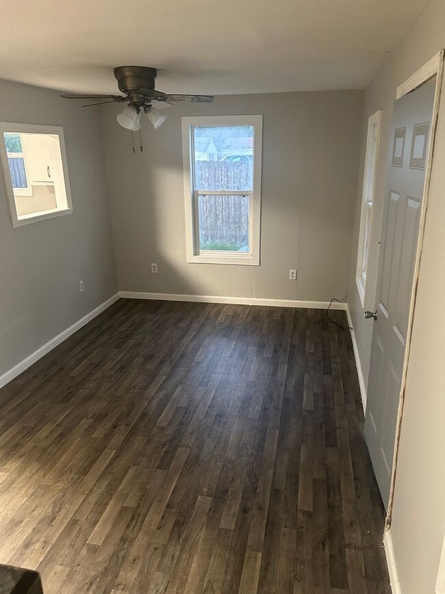 Building Photo - House in Peoria Heights 1 BR/ 1 Bath