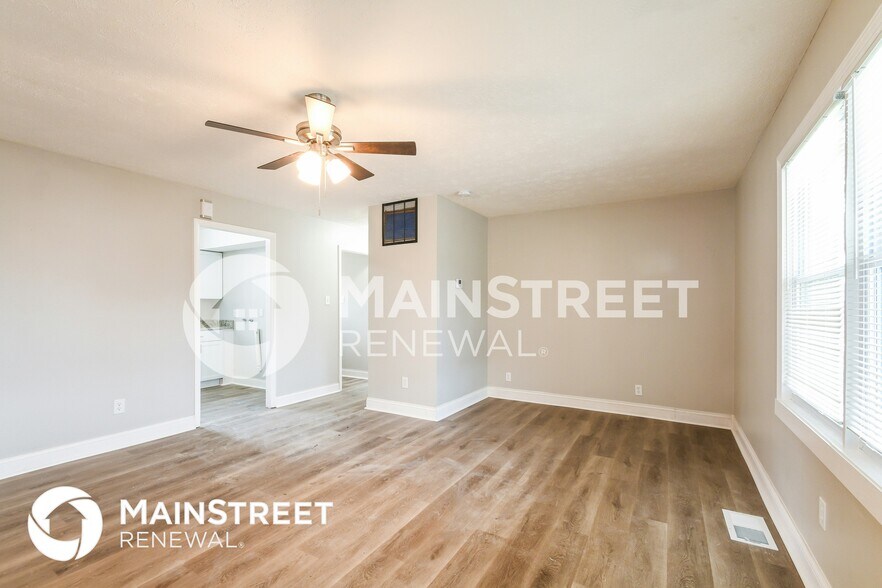 Building Photo - 4917 Barlow Dr