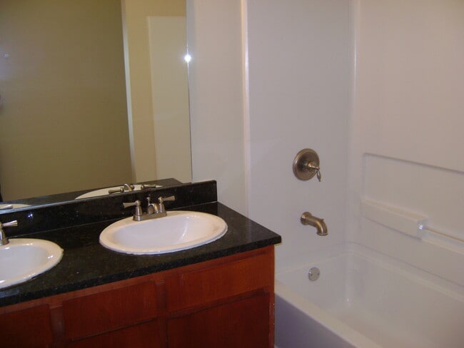 Building Photo - LIVE OAK DUPLEXES- HISTORIC POOLER