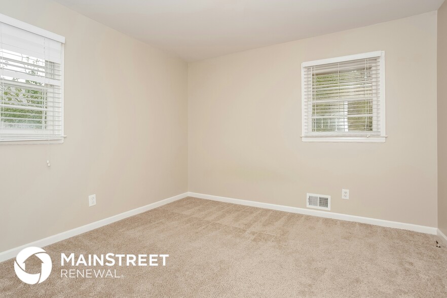 Building Photo - 1354 Pendley Dr