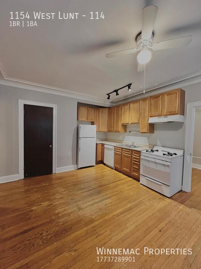 Building Photo - 1154 West Lunt-114