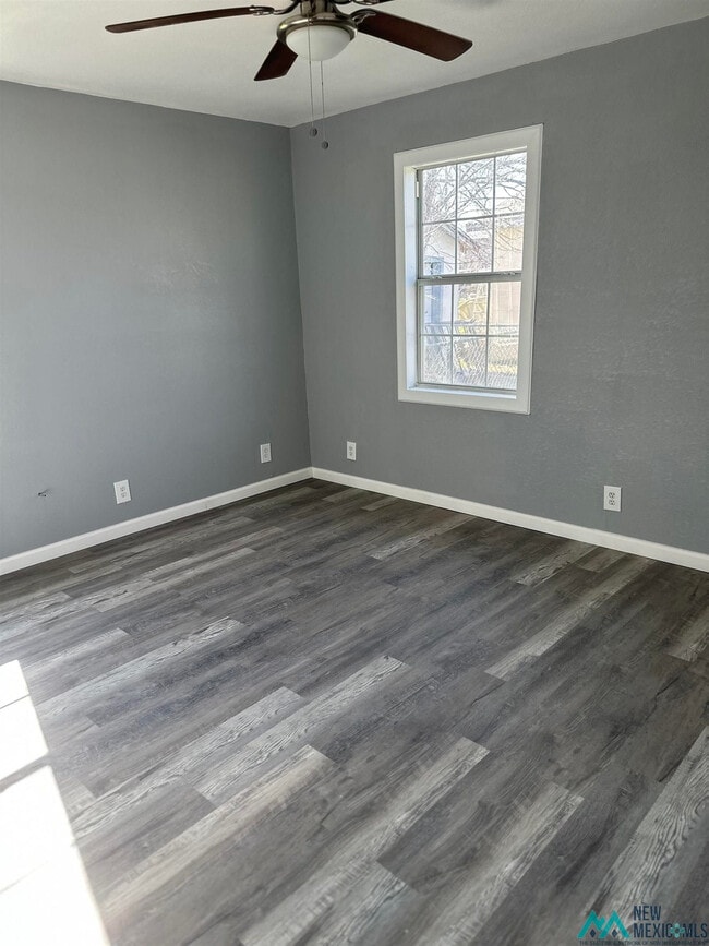 Building Photo - 1602 W Tilden St