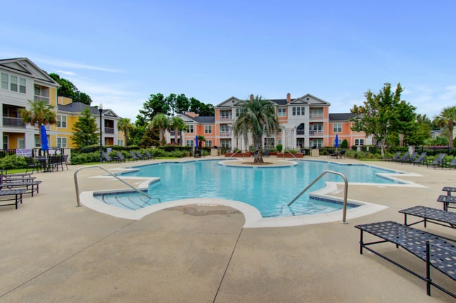 Building Photo - 1213 Rosewood Ln