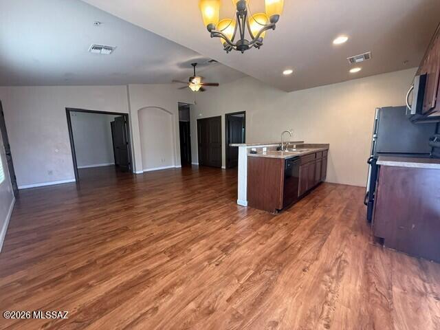 Building Photo - 2501 S Pantano Pkwy