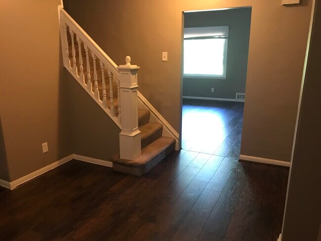 Building Photo - 256 Whipple St