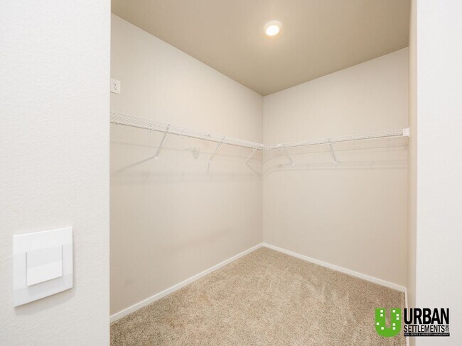 Building Photo - Charming Home for Rent in North Spokane!