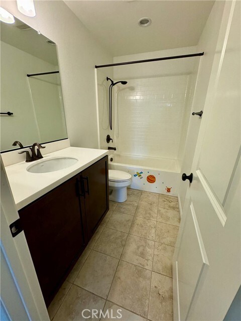 Building Photo - 200 Cascade Terrace