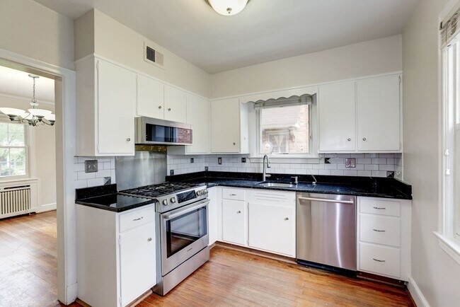 Building Photo - 4933 47th St NW