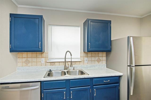 Building Photo - 1324 Whitehall Dr