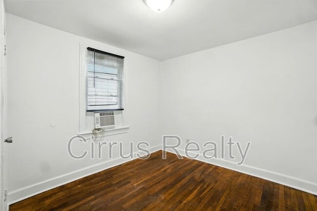 Building Photo - 1217 23rd St