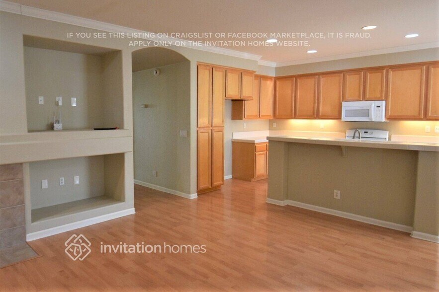 Building Photo - 15 Bascom Ct
