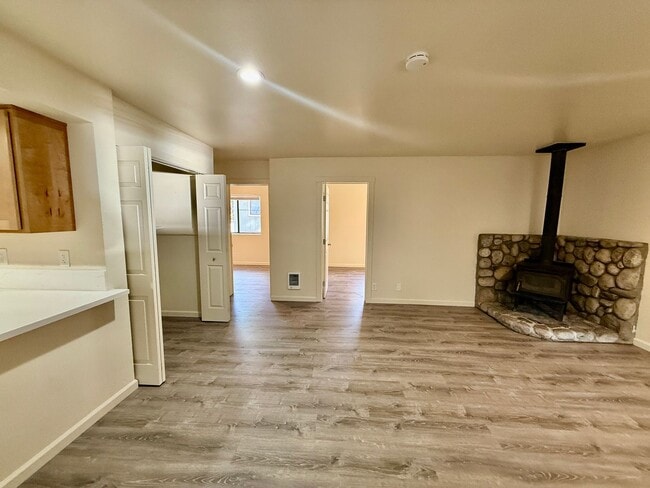 Building Photo - Lupin Apartments